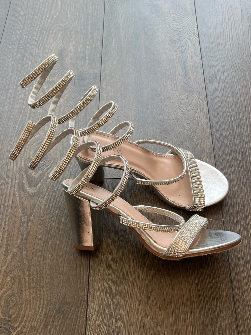 NWOT Top Moda Rhinestone Strappy Heels